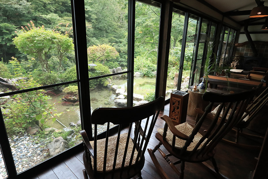 ロッキングチェアー